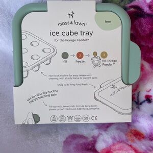 Moss & Fawn Silicone Ice Cube Tray for Forage Feeder in “fern”